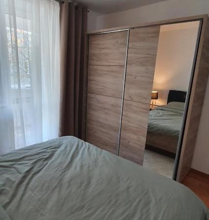 Apartament Chaplins 3 Camere 피아트라네암츠 외부 사진