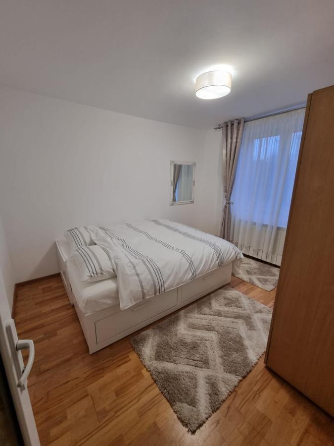 Apartament Chaplins 3 Camere 피아트라네암츠 외부 사진